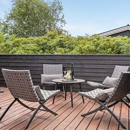 Nyaraló Akkar - 1-8km From The Sea By Interhome *