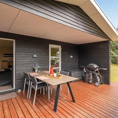 Akkar - 1-8km From The Sea By Interhome *