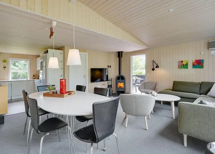 Akkar - 1-8km From The Sea By Interhome *